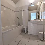 Duplex T3 Lumineux Avec Balcon, Parking Et Wifi A - Fr-1-420-140 公寓
