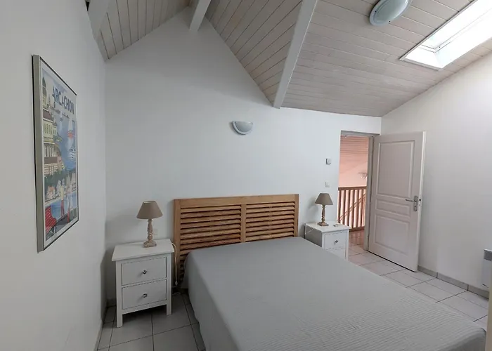 Duplex T3 Lumineux Avec Balcon, Parking Et Wifi A - Fr-1-420-140 Apartment *